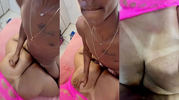 Mavambo pirocudo fudendo o cu da travesti gordinha