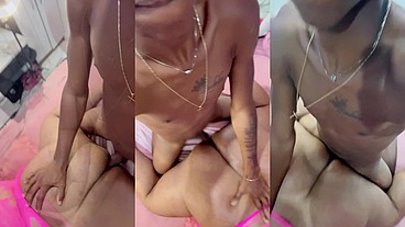 Mavambo pirocudo fudendo o cu da travesti gordinha