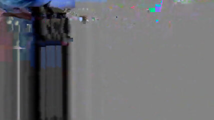 051XH un video porno con una guarrilla de perolas gordas