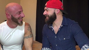 2388 Aymeric DEVILLE fucked bareback b y max DURO