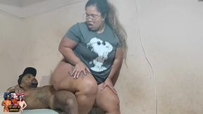 gostosa da bbw suzy furacao mim deu na escada a vadia bebeu todo o meu leite. marcio baiano
