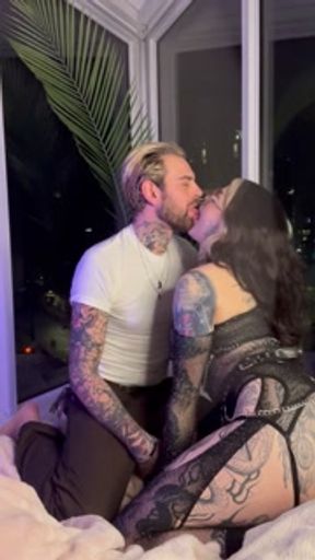 Hot tattooed couple make out intimately with love &amp; silliness (Sarah Moon x Charlie Western)