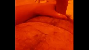 paja  y acabada con juguete en el orto