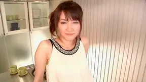 Beautiful Model-Like Mature Woman Enjoys Intense Hame Can Encounter