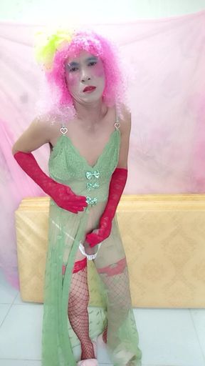 Oanh Le Shemale Wearing Sexy Porn Selfie