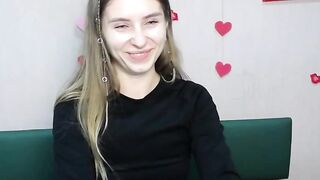 Beautiful Ukrainian amateur babe TaliaSunshin on webcam