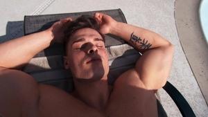Men: Jesse's Secret Sunbathing Spot