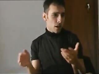 Vizio Di Famiglia Scene two jk1690