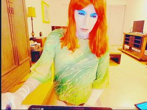 Tammysissy Masturbates with Piss Games