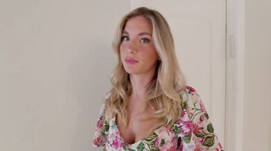 Blonde realtor with big tits riding client in doggystyle till face is soaked in cum