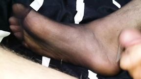 cum on own feet nylon