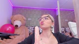 Follow me on onlyfans deeadiamond !!!