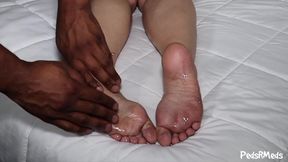 Heavenly Toes Gets a Rub Down