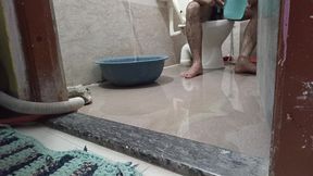 Who Would Like to Take a Nude Bath with Me?