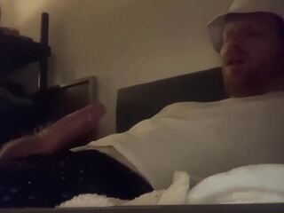 i cum handsfree after not jerking for some time - want i came in my face