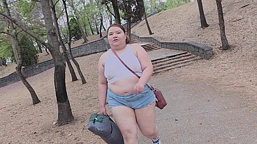 I love walking around in public with cum on my face and showing off my huge ass