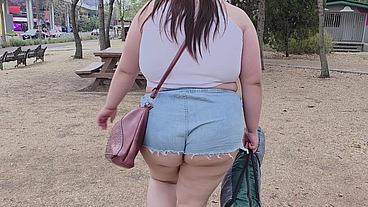 I love walking around in public with cum on my face and showing off my huge ass