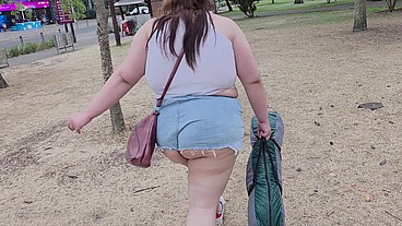 I love walking around in public with cum on my face and showing off my huge ass