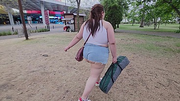 I love walking around in public with cum on my face and showing off my huge ass