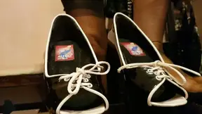 Foot Job con calze velate e orgasmo