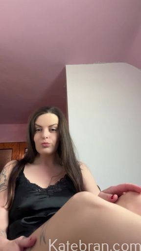 Humiliation for jerking off to my feet