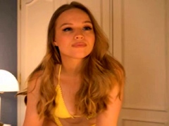 Sexy Sweet Blonde Inserting Her Fingers To Her Pussy