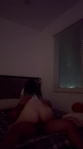 Amateur babe shows off her big creamy homemade ass