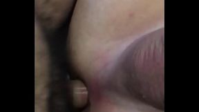 Casal gay : peludo fode branquinho que geme gostoso