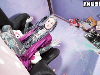 Full Sleeve Punk Beauty Goes Anal Insane on Livecam Live Toy Booty Banging