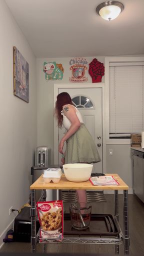 Kapri makes Her Love Cookies Pt. 2