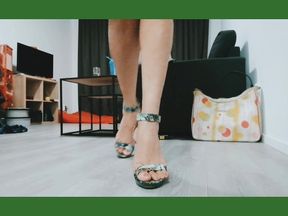 High heels mega squirt Sarah Fonteyna