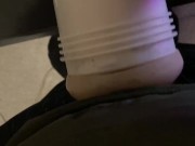 Masturbation dans sa culotte noir