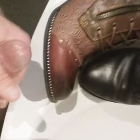 Cum in Wifes Office Heels