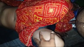 Pati Se Phele Sasur Chad Gaya Lagta hai Pati Me Wo Desi Wife First NightBaat Nahi Hai Isliye Uske Baap Se Khud Rahi