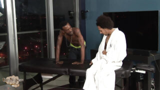 Putes gays noires du collège, grosse bite noire se faisant baiser analement