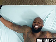 Hunky Dallas wakes to hairy guy tickling feet and armpits