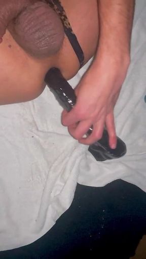 Fuck Ma Hole Bigger and Bigger