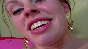 Naughty Arizonan models finishes job with a hot handjob in ManoJob Classic!