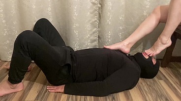 I use a FootStool Slave to relax my Feet