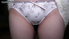 Elegant Looks, Sculpted Curves, Slender Beauty?