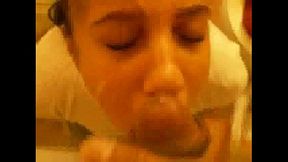 Pretty ebony girlfriend gives great head