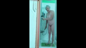 oma in der dusche bis zum einseifen