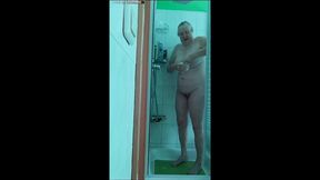 oma in der dusche bis zum einseifen