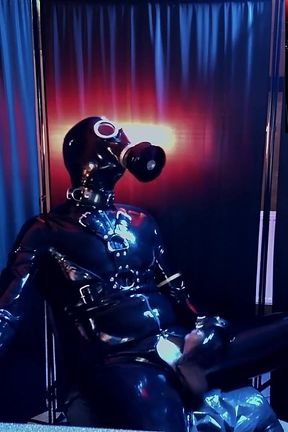 Gay-rubber-drone Extrem Jerk off