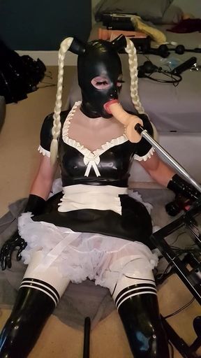 Latex Maid - Cleaning up