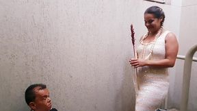 casamento da paty bumbum com o anao mais famoso da televisao brasileira zezinho teves . na lua de mel me judiou no anal mas me fez gozar gostoso. ( direcao nego catra) el toro de