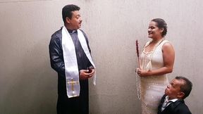 casamento da paty bumbum com o anao mais famoso da televisao brasileira zezinho teves . na lua de mel me judiou no anal mas me fez gozar gostoso. ( direcao nego catra) el toro de