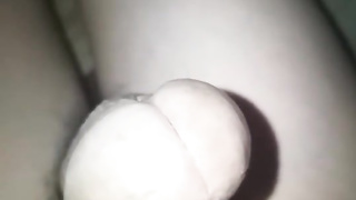 Nagjakol habang namboboso sa naliligo
