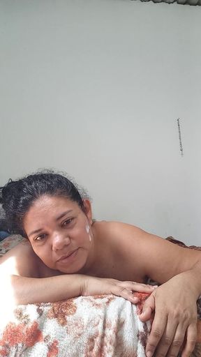 Beautiful Girlfriend Sucking Deep Throat