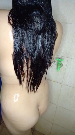 Powerful moment from "I want to take a bath while sloppy"